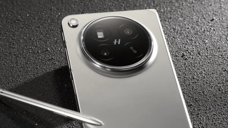 Huawei Mate 90: The Most In-House Phone on Earth